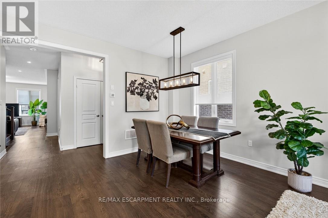 225 Skinner Road, Hamilton, ON