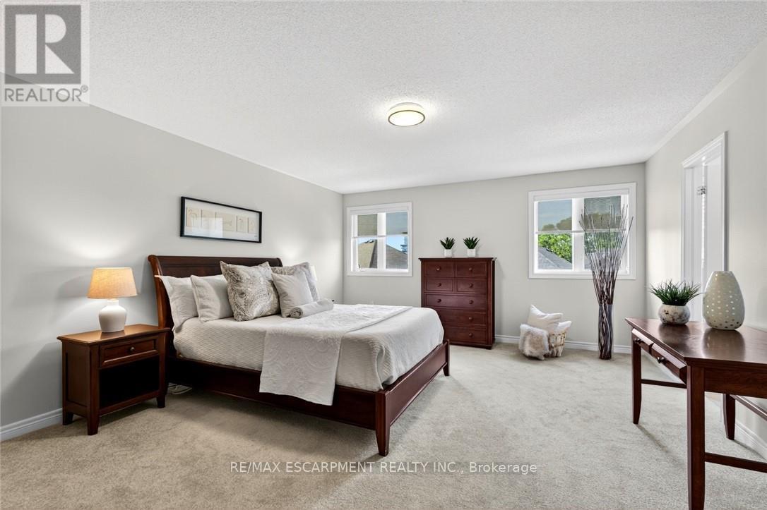 225 Skinner Road, Hamilton, ON