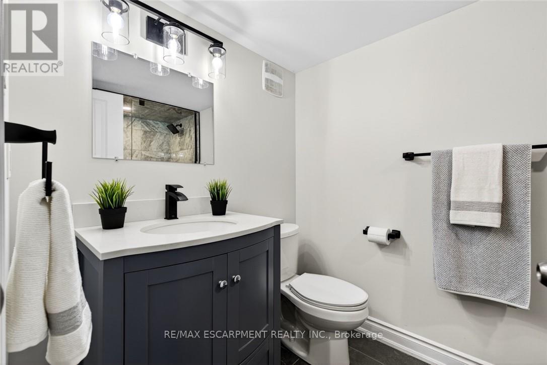 225 Skinner Road, Hamilton, ON