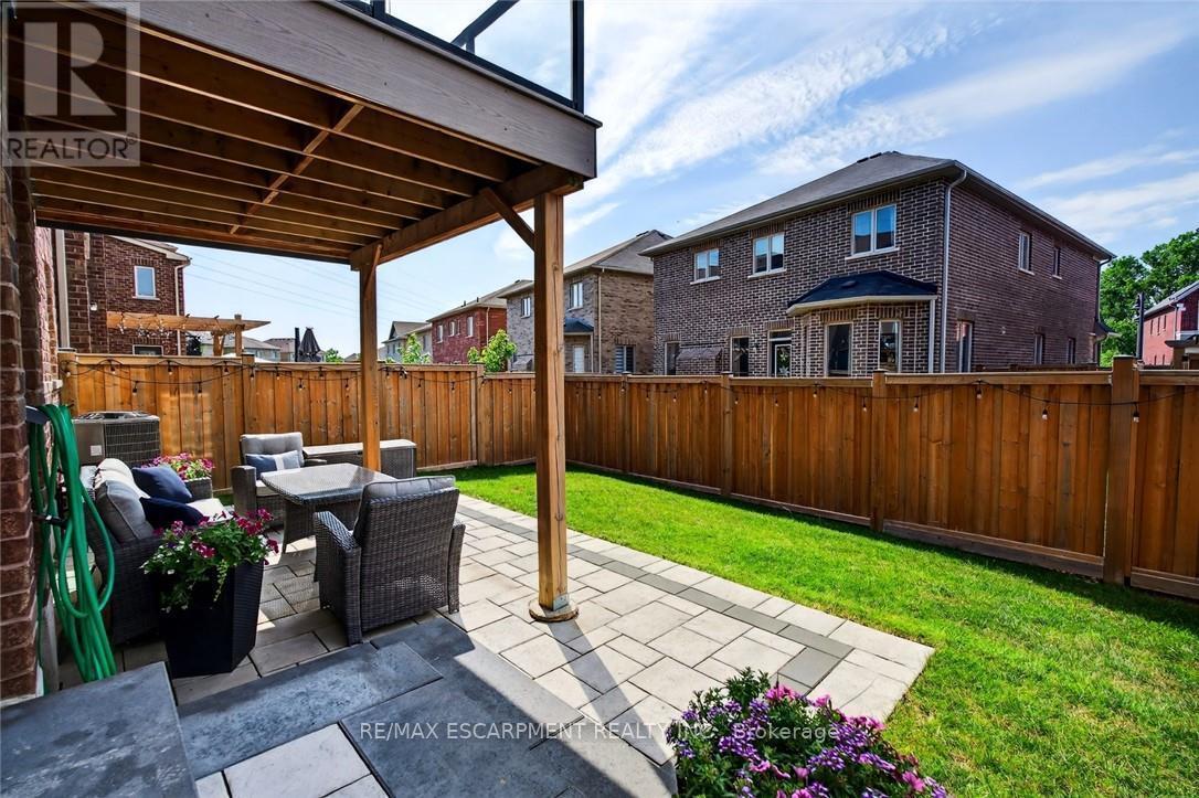 225 Skinner Road, Hamilton, ON