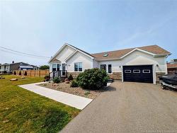 259 Rue Savard Caraquet, NB E1W 1A6
