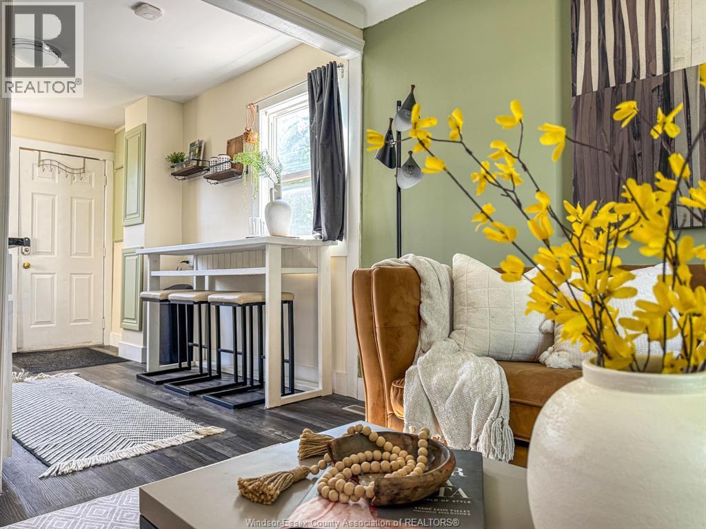 2392 Louis, Windsor, ON
