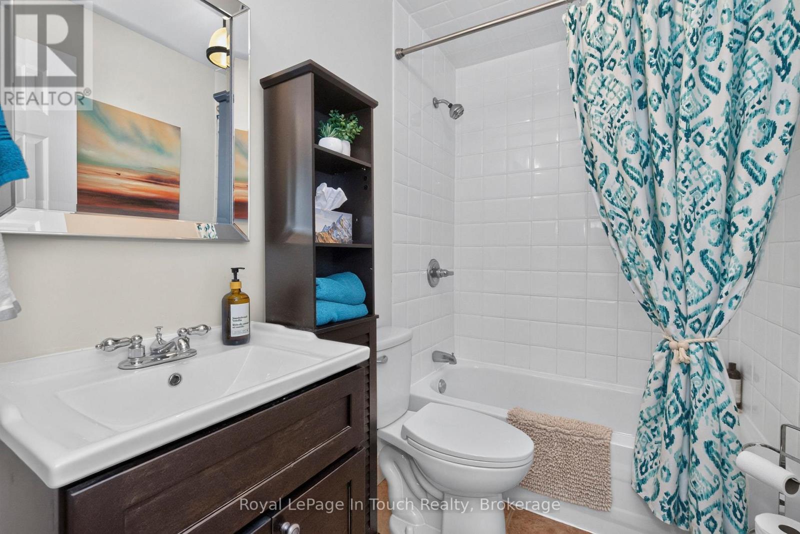 4 Piece Bath Lower - Midland, ON