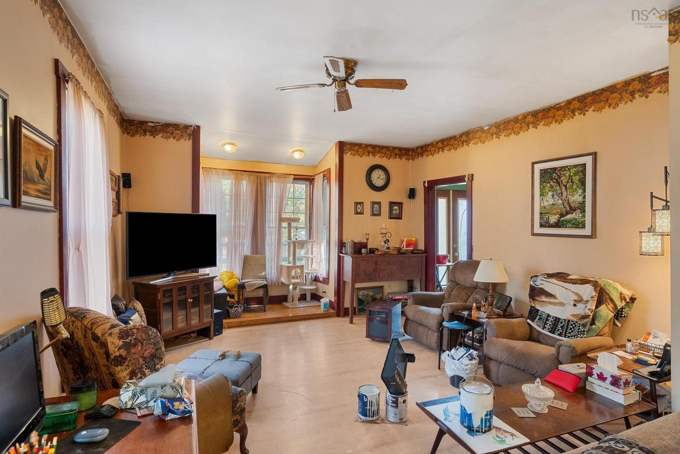 6953 Sissiboo Road, Bear River, NS