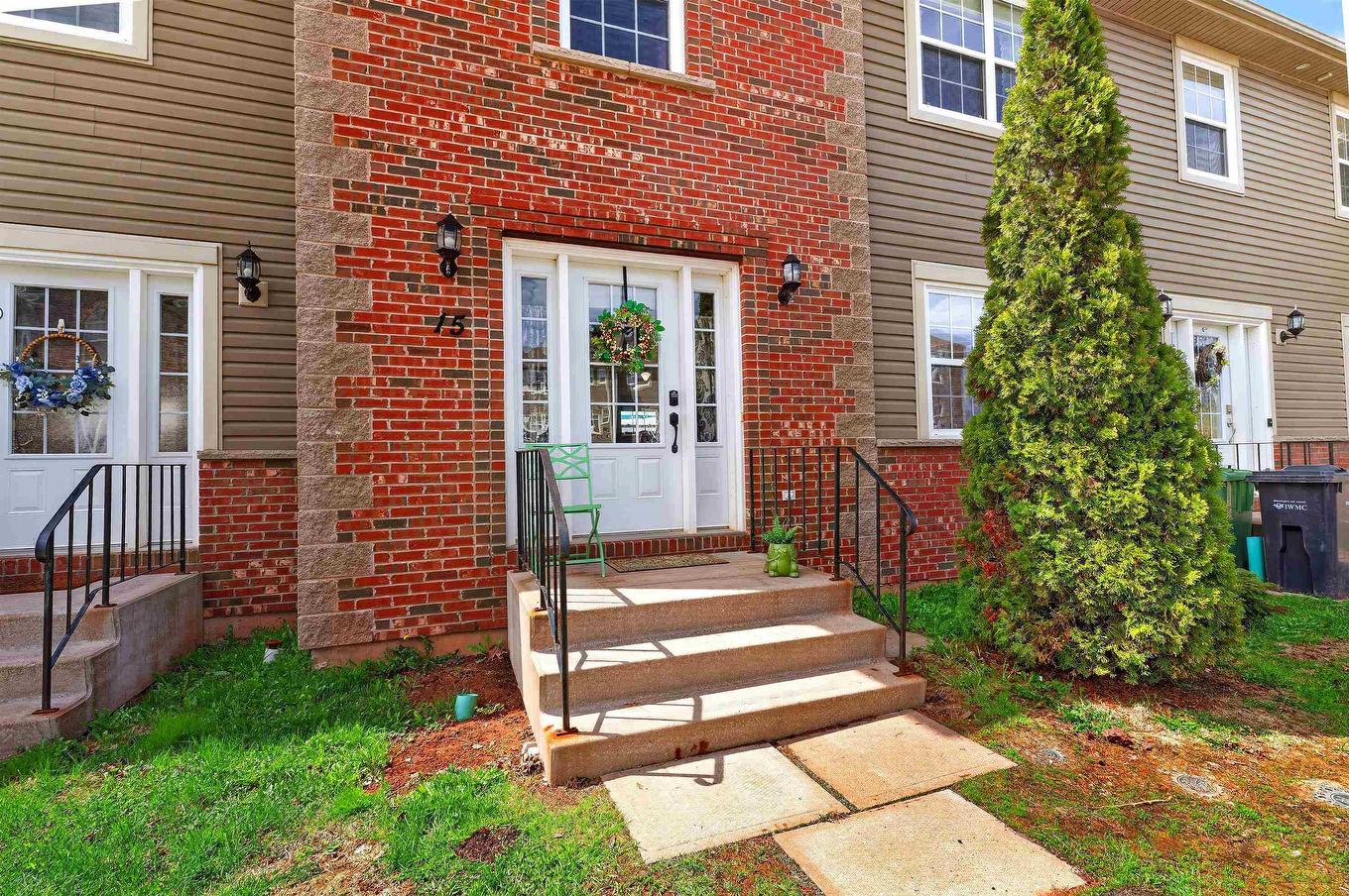 15 Cameron Hights, Stratford, PE