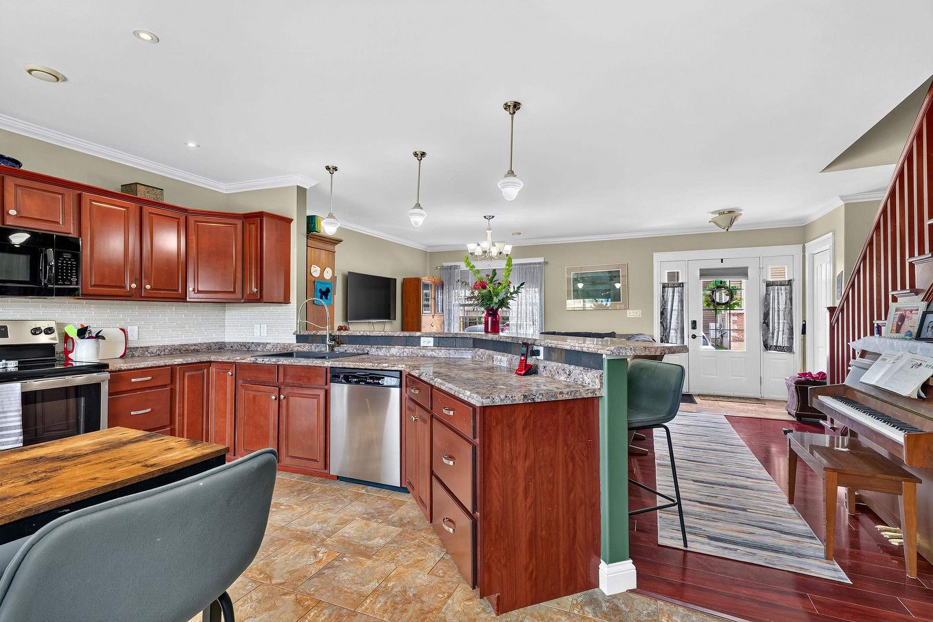15 Cameron Hights, Stratford, PE