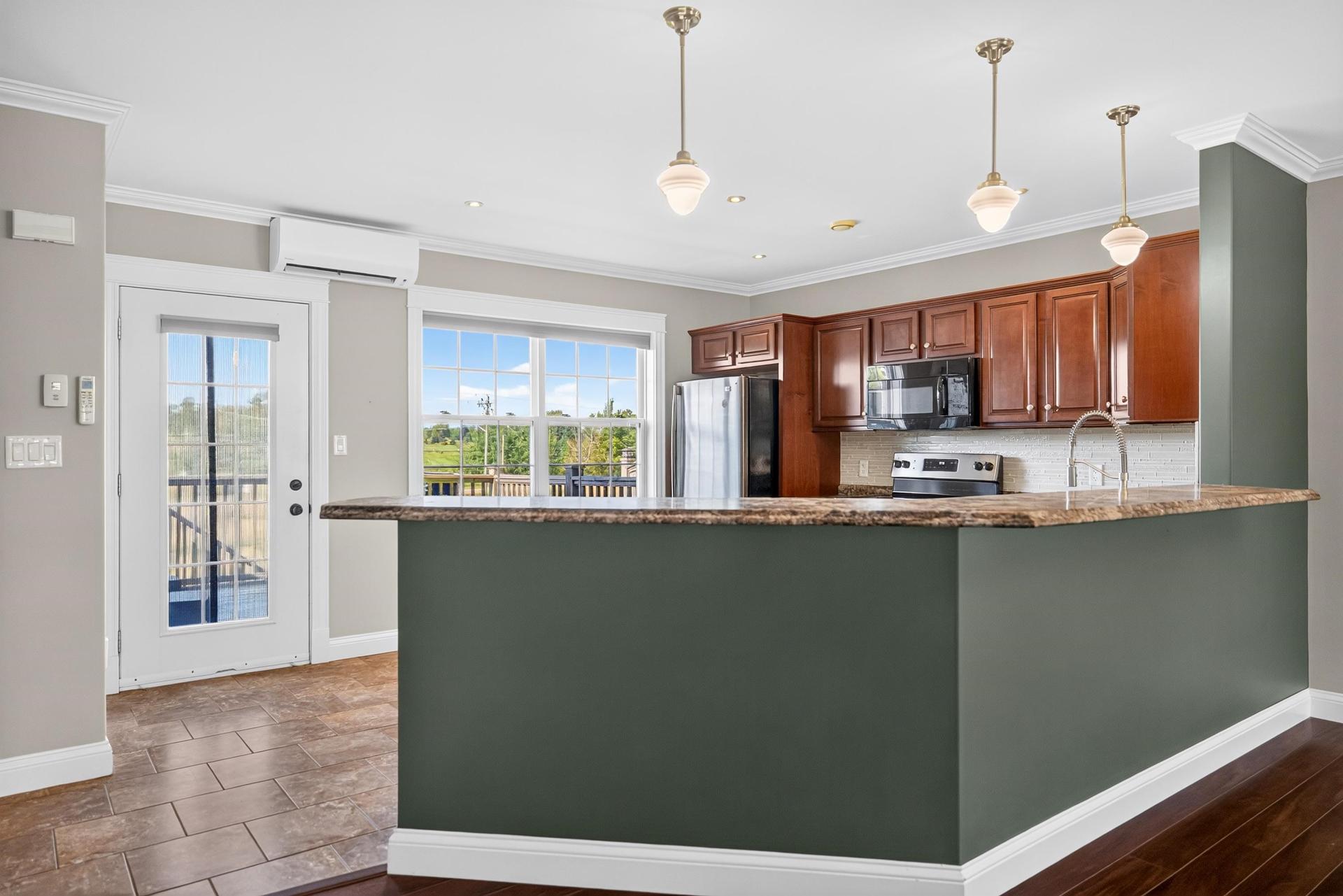 15 Cameron Heights, Stratford, PE - Indoor Photo Showing Kitchen