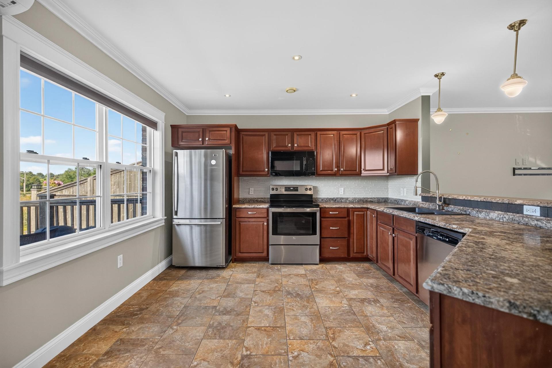 15 Cameron Heights, Stratford, PE - Indoor Photo Showing Kitchen