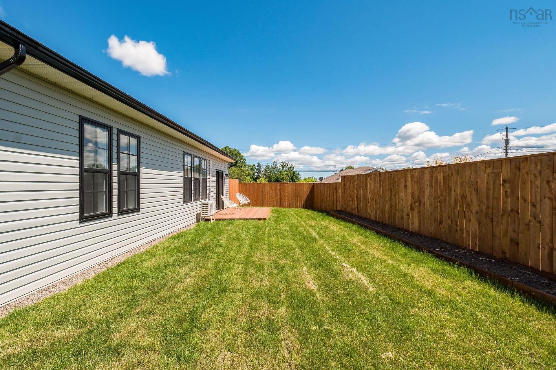 5 Mccully Crescent, Hantsport, NS