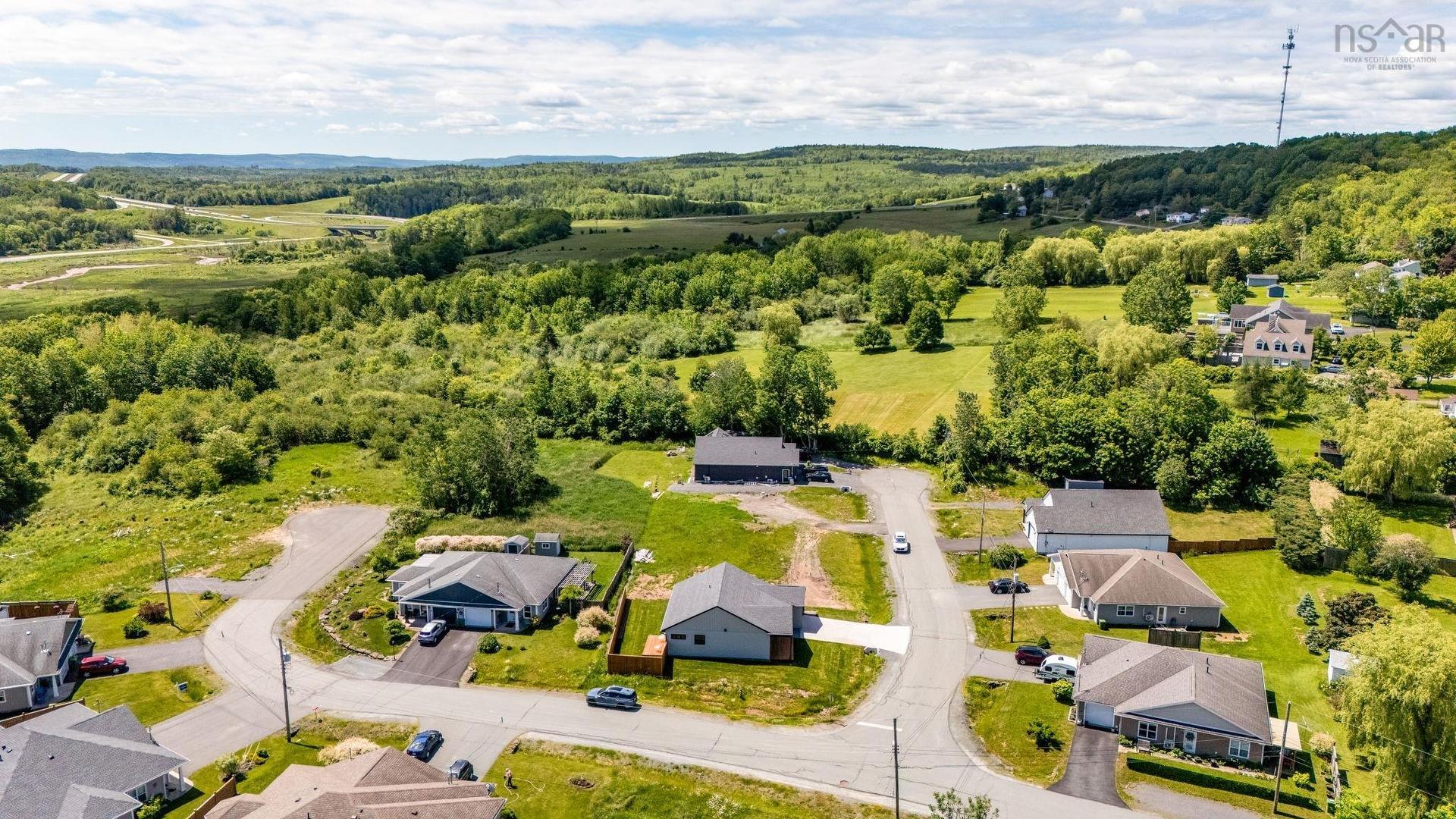 5 Mccully Crescent, Hantsport, NS
