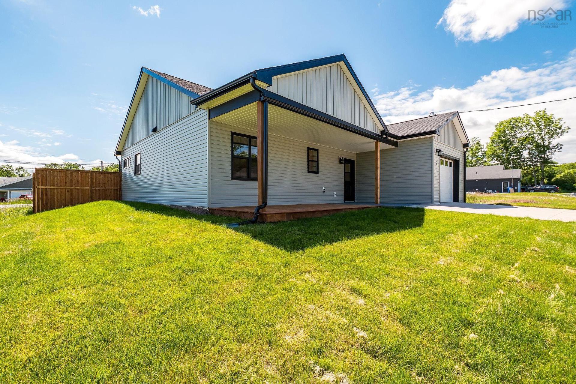 5 Mccully Crescent, Hantsport, NS