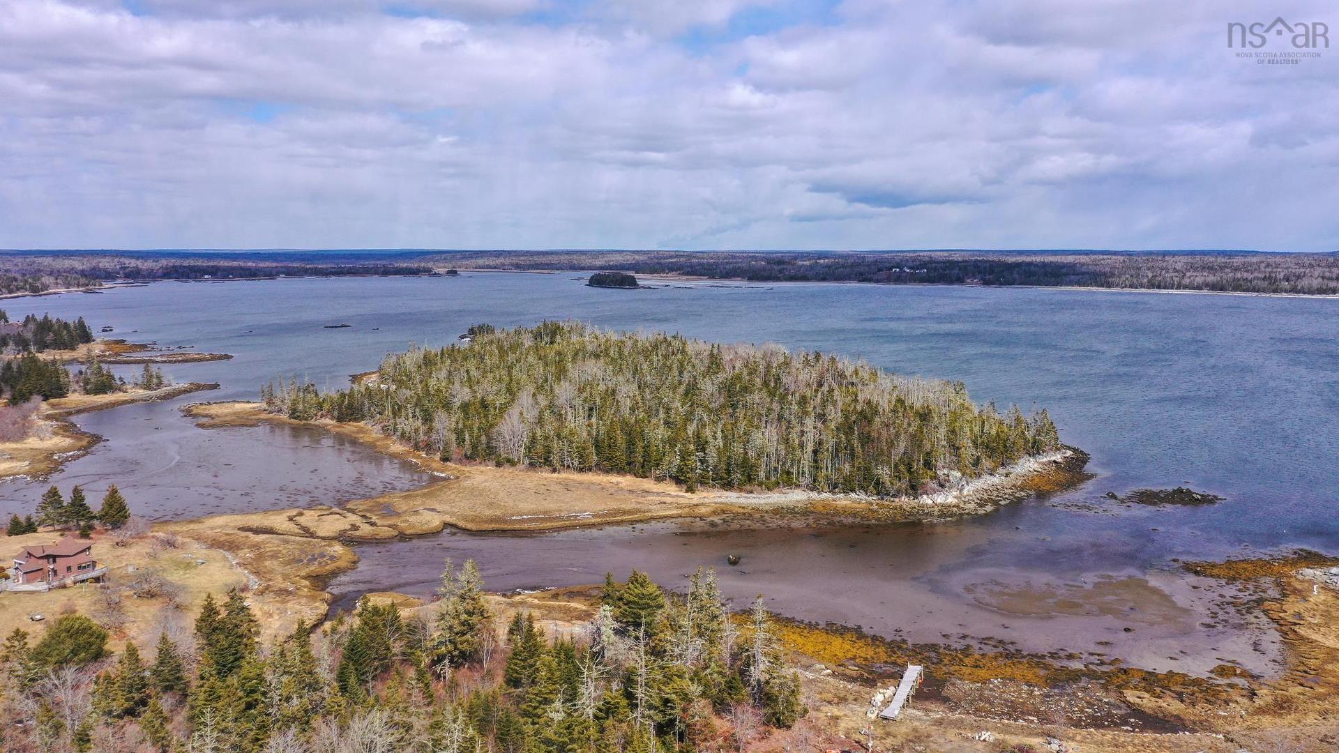 Ambers Island, Osborne Harbour, NS