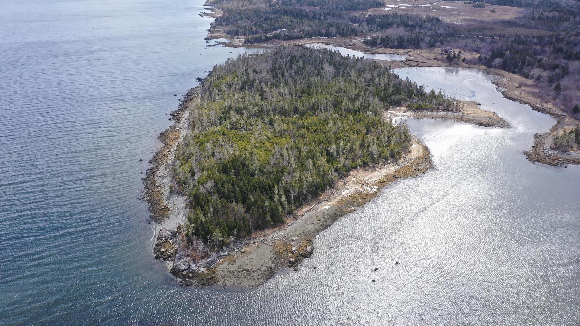 Ambers Island, Osborne Harbour, NS
