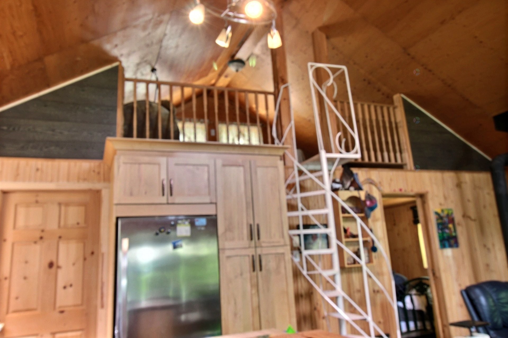 Mezzanine - 3 Ch. Du Roc, Saint-Aimé-Des-Lacs, QC