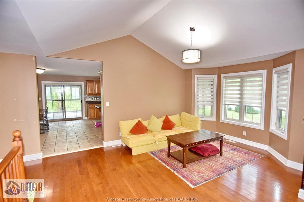 Upper-4305 Casgrain, Windsor, ON