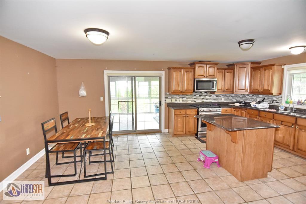 Upper-4305 Casgrain, Windsor, ON