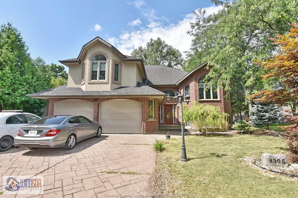 Upper-4305 Casgrain, Windsor, ON