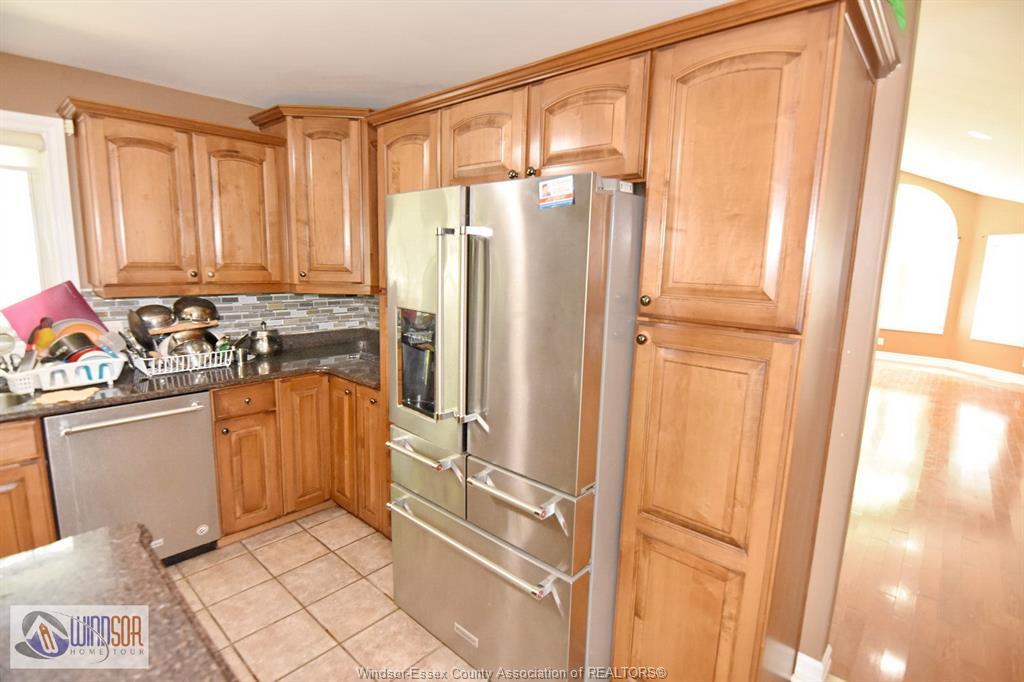 Upper-4305 Casgrain, Windsor, ON