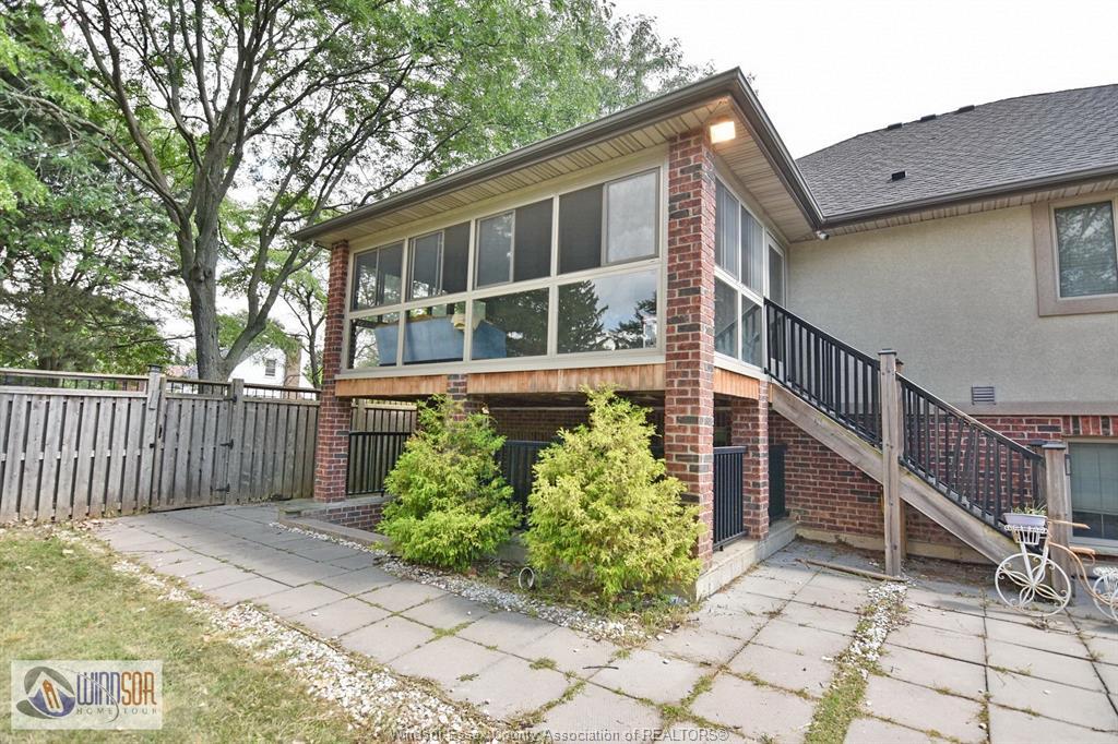 Upper-4305 Casgrain, Windsor, ON