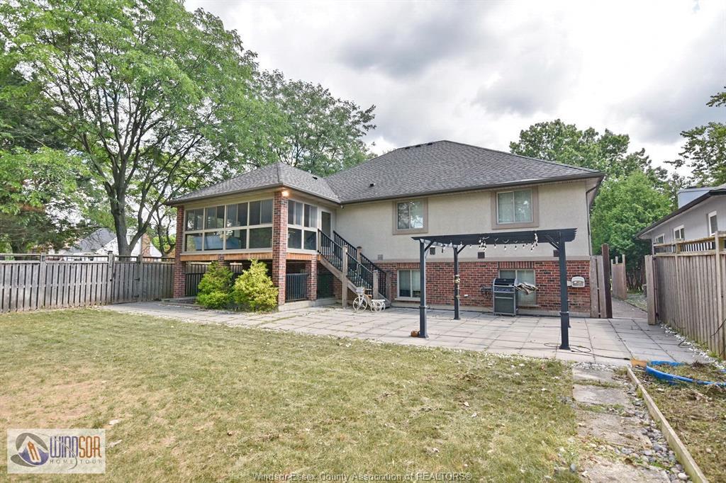 Upper-4305 Casgrain, Windsor, ON