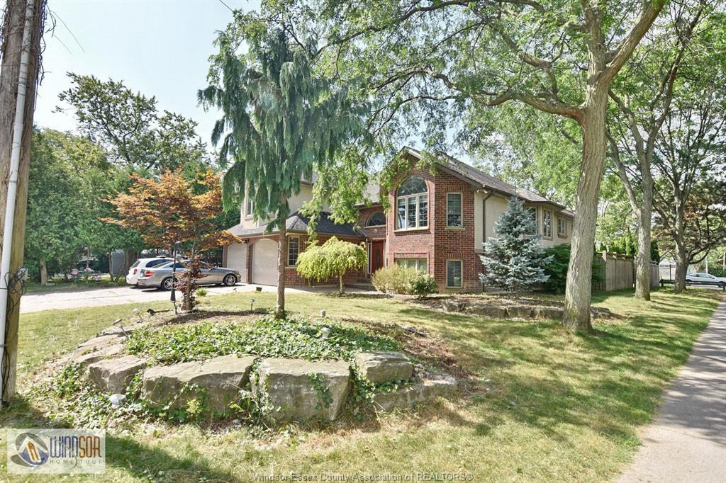 Upper-4305 Casgrain, Windsor, ON