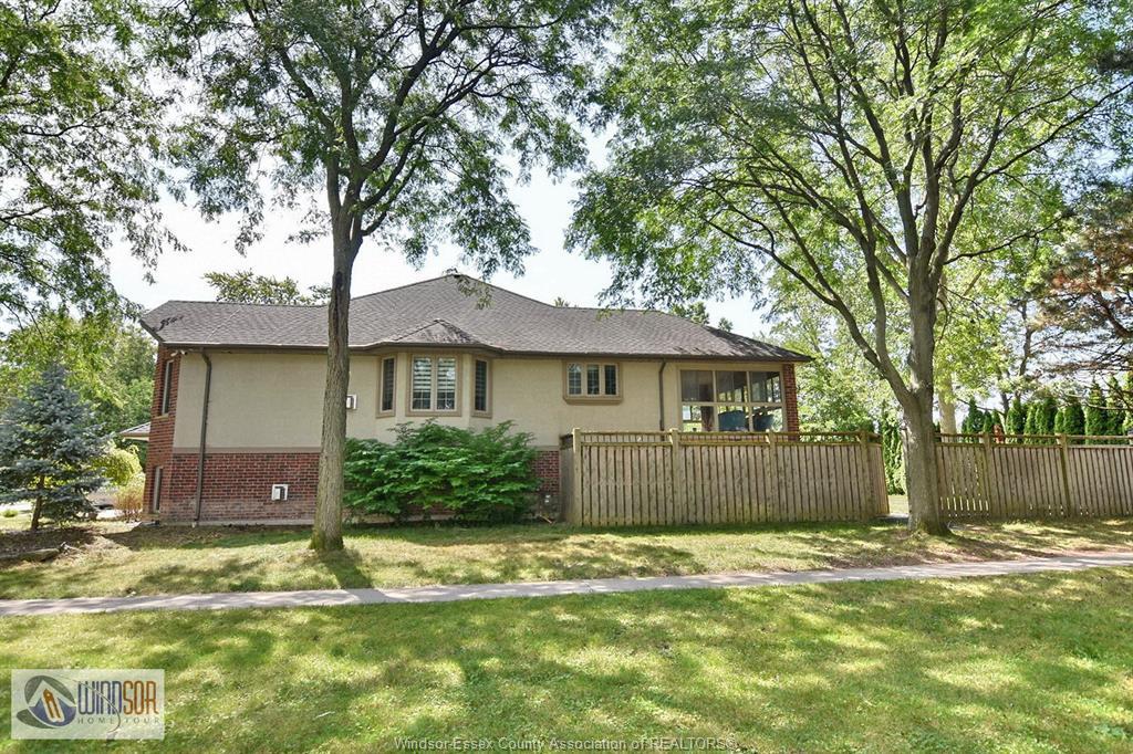 Upper-4305 Casgrain, Windsor, ON