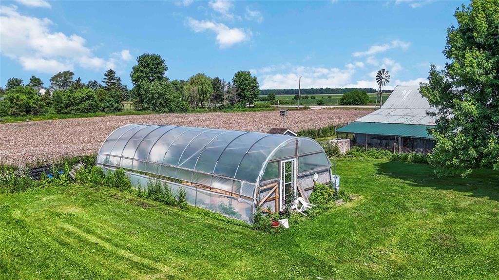 3327 Petrolia Line, Petrolia, ON