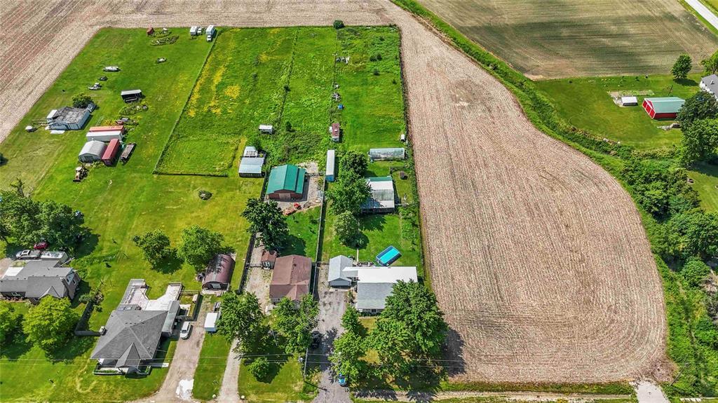 3327 Petrolia Line, Petrolia, ON