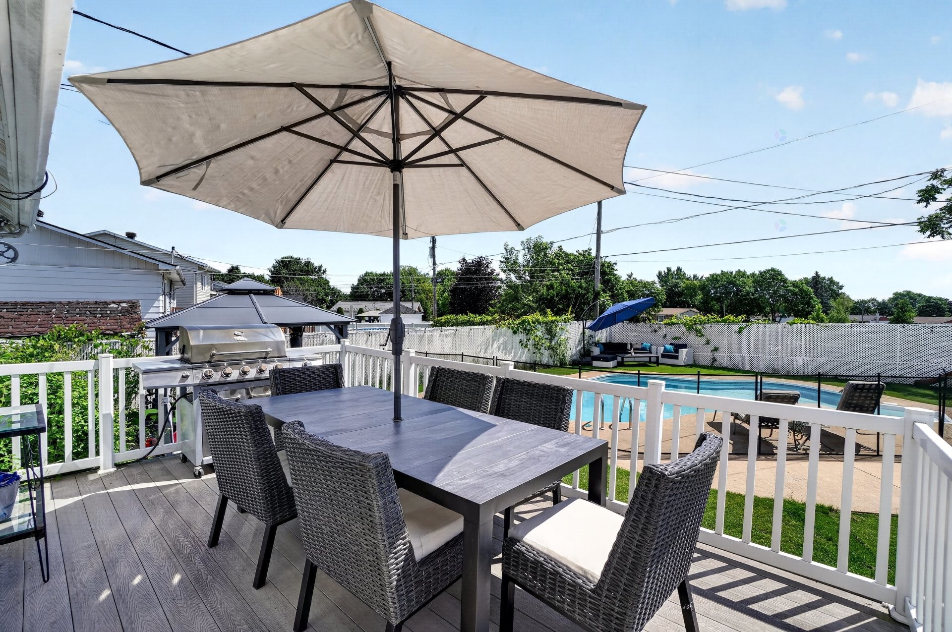 Balcony - 422 Rue St-Laurent, Saint-Eustache, QC