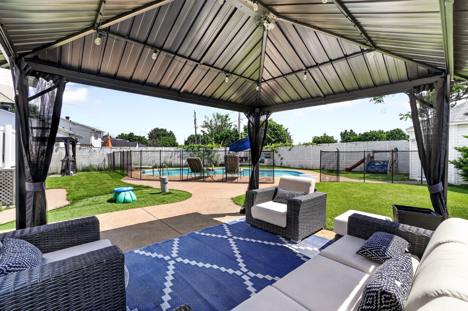 Patio - 422 Rue St-Laurent, Saint-Eustache, QC