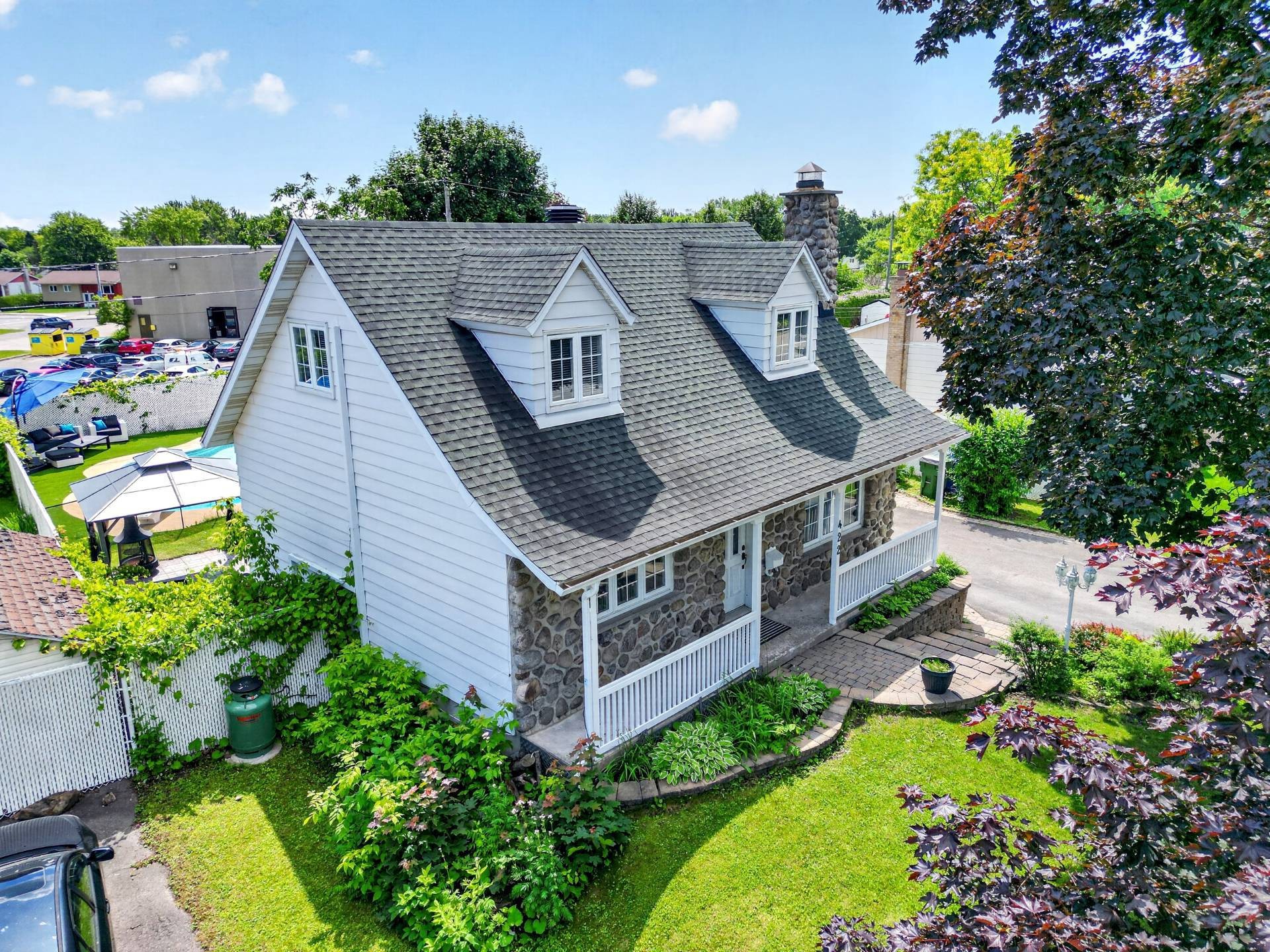 Aerial View - 422 Rue St-Laurent, Saint-Eustache, QC