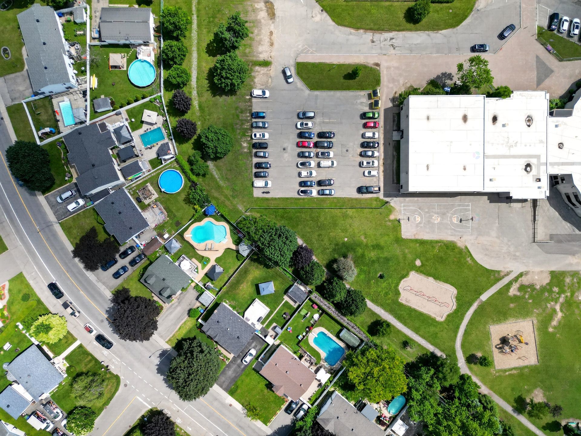 Aerial View - 422 Rue St-Laurent, Saint-Eustache, QC