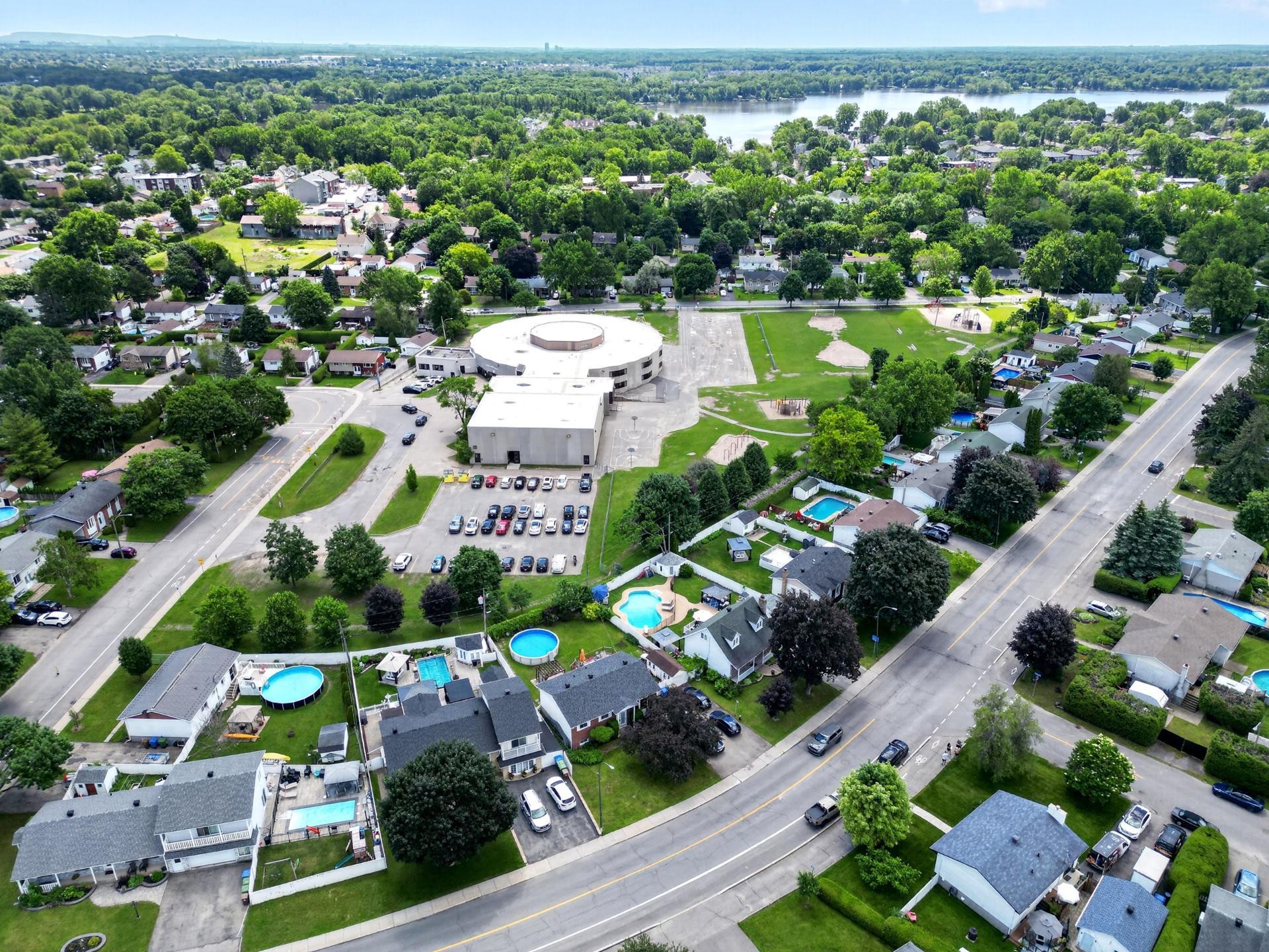 Aerial View - 422 Rue St-Laurent, Saint-Eustache, QC