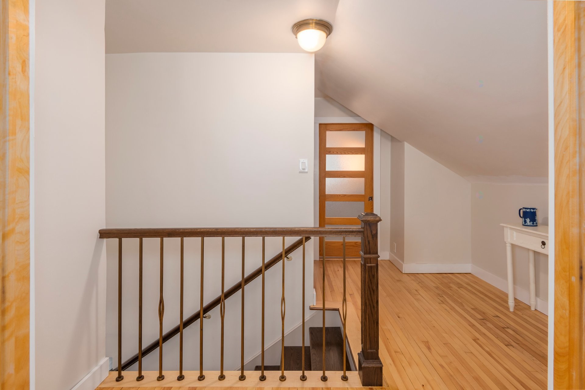 Staircase - 117 Av. St-Andrew, Beaconsfield, QC