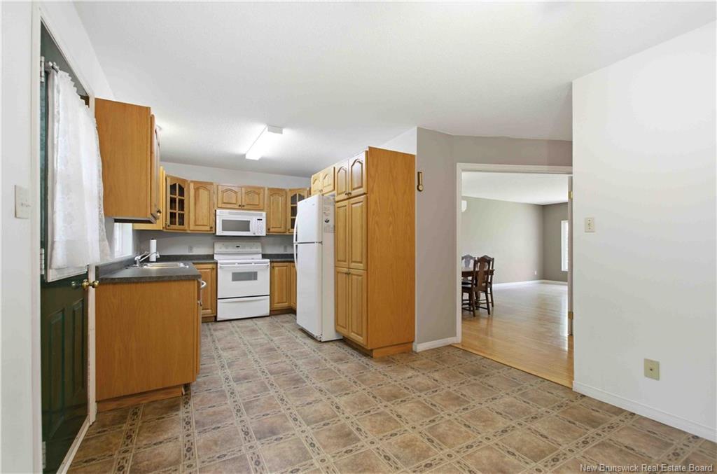 452 Pleasant Dr, Minto, NB