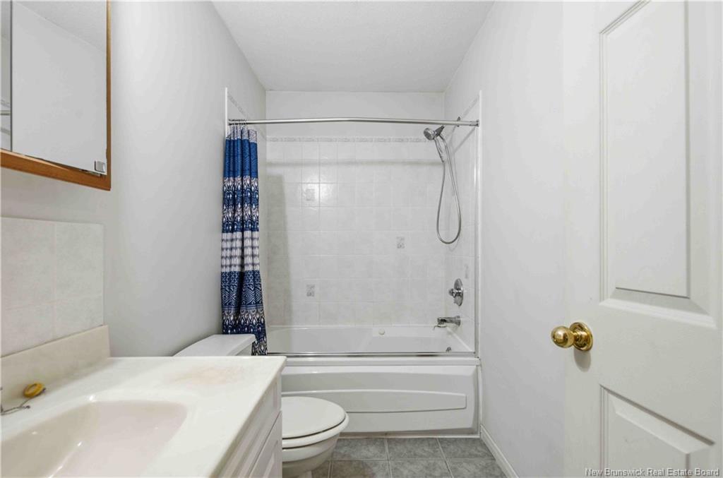 452 Pleasant Dr, Minto, NB