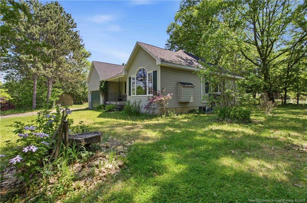 452 Pleasant Dr, Minto, NB