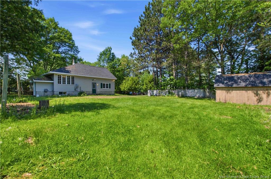 452 Pleasant Dr, Minto, NB