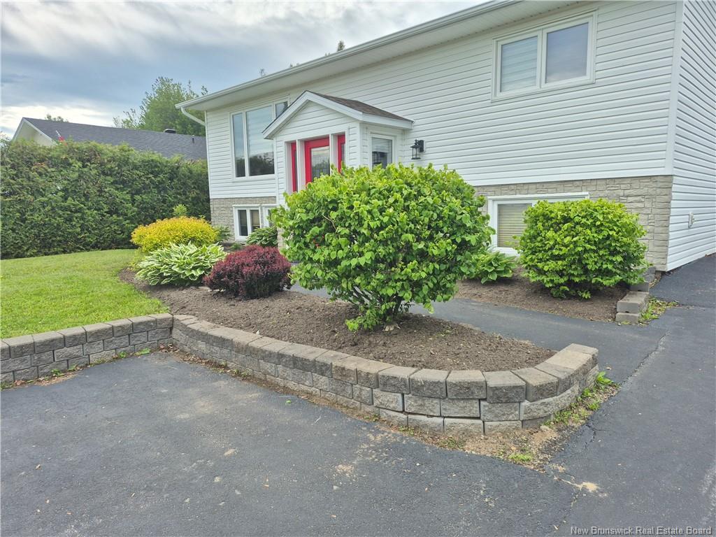 1972 Brideau Ave, Bathurst, NB