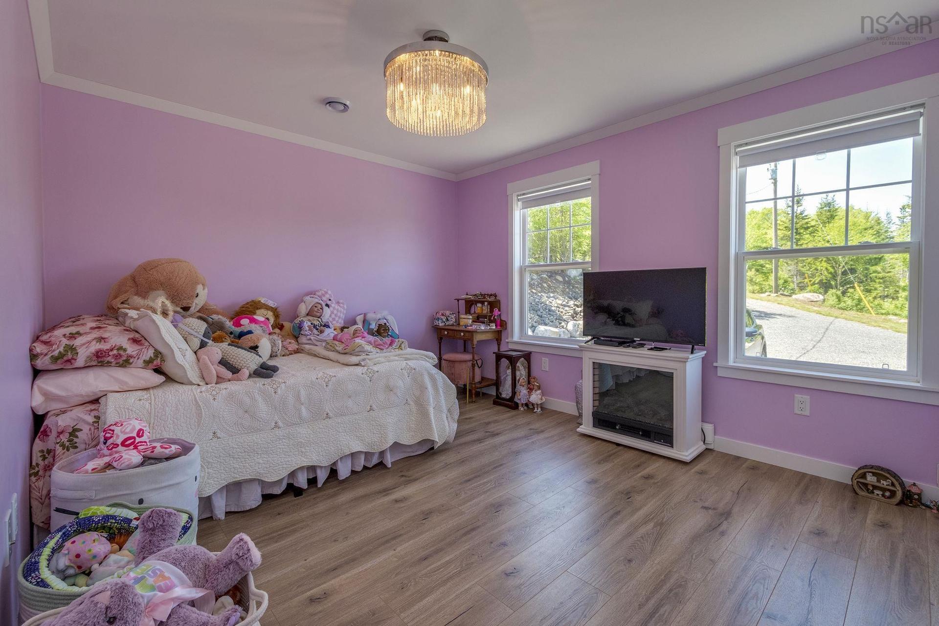 9118 316 Highway, New Harbour, NS