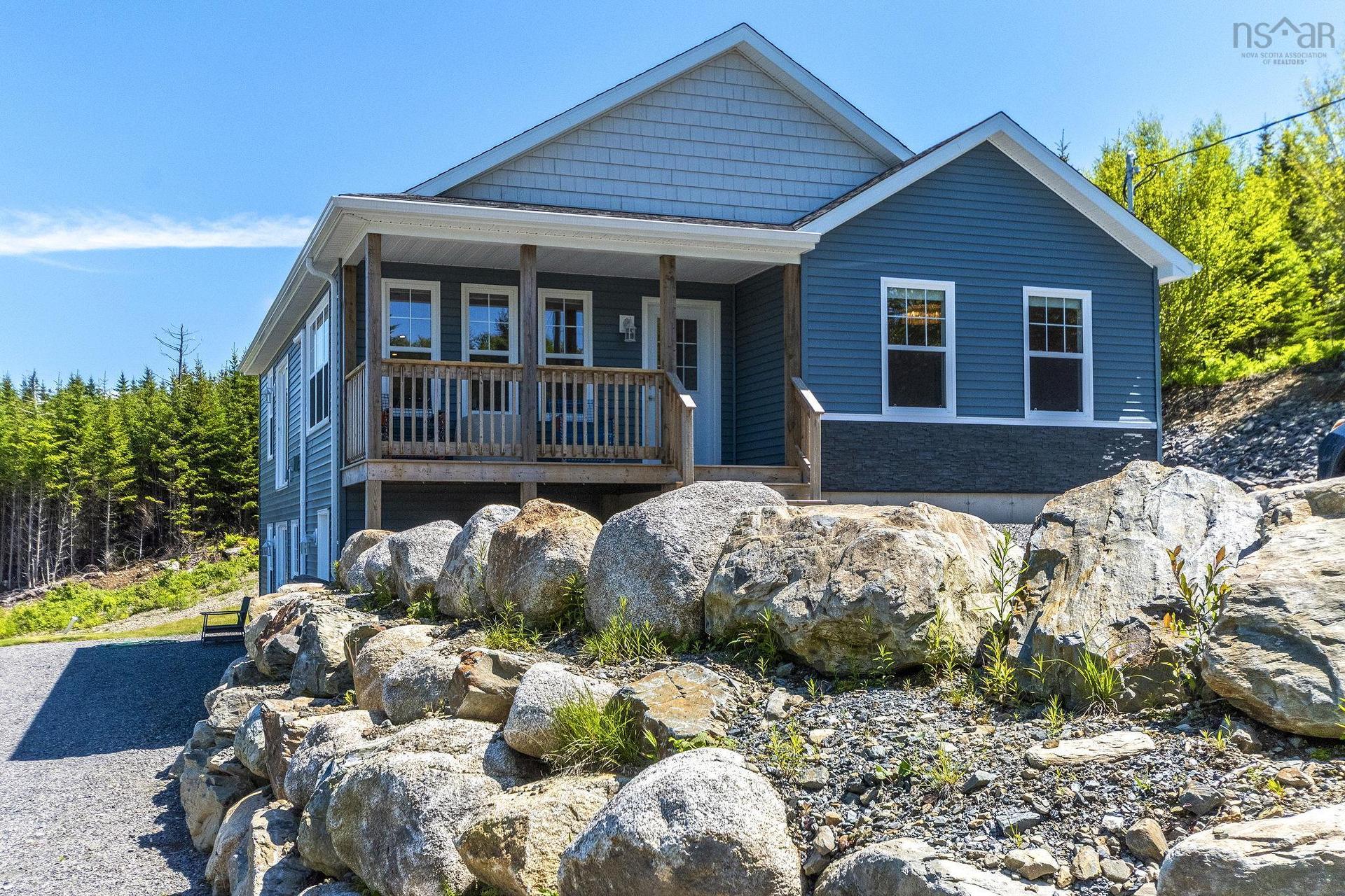 9118 316 Highway, New Harbour, NS