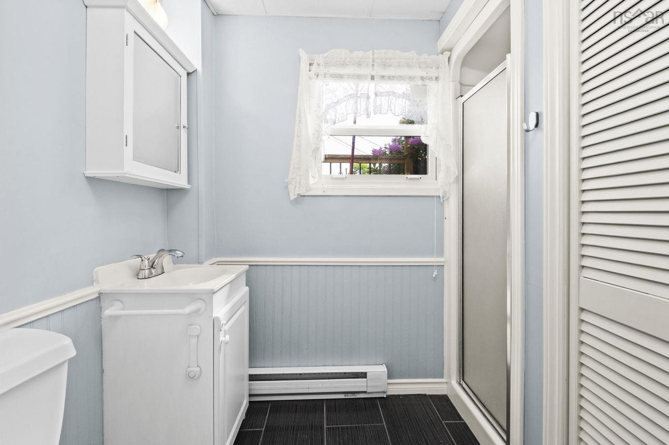 10 Plymouth Street, Halifax, NS - Indoor Photo Showing Laundry Room