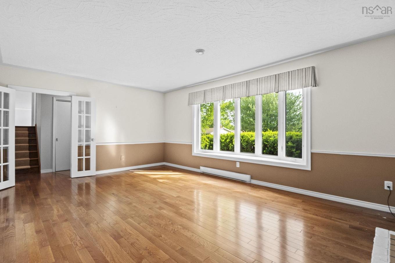 10 Plymouth Street, Halifax, NS - Indoor Photo Showing Other Room