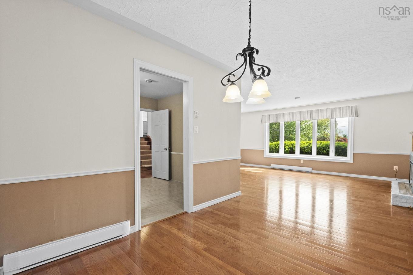 10 Plymouth Street, Halifax, NS - Indoor Photo Showing Other Room