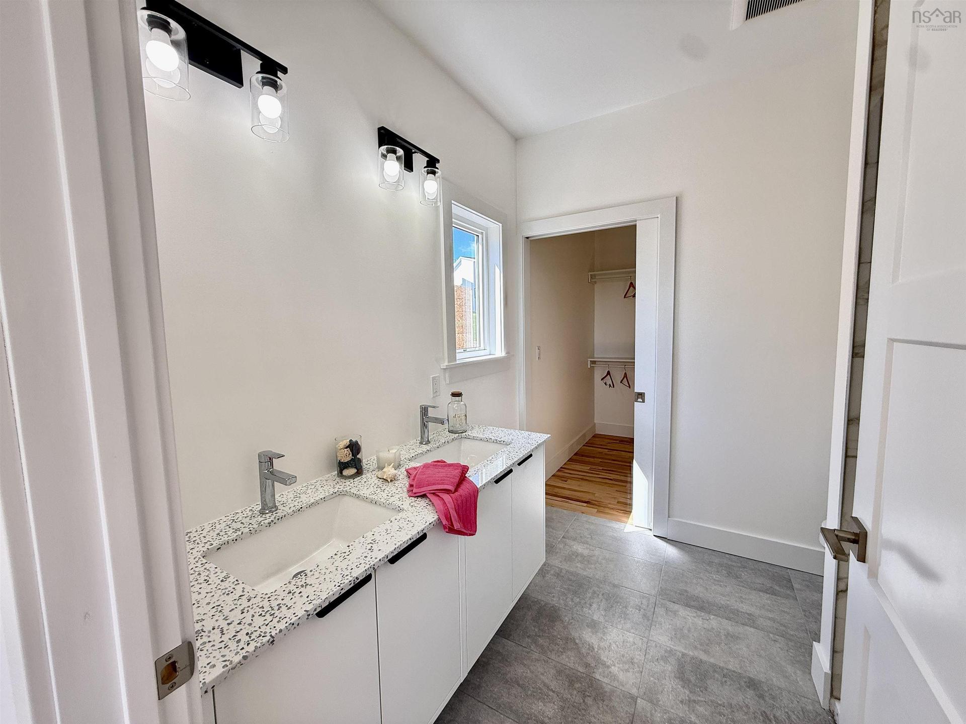 164 Provence Way, Timberlea, NS - Indoor Photo Showing Bathroom