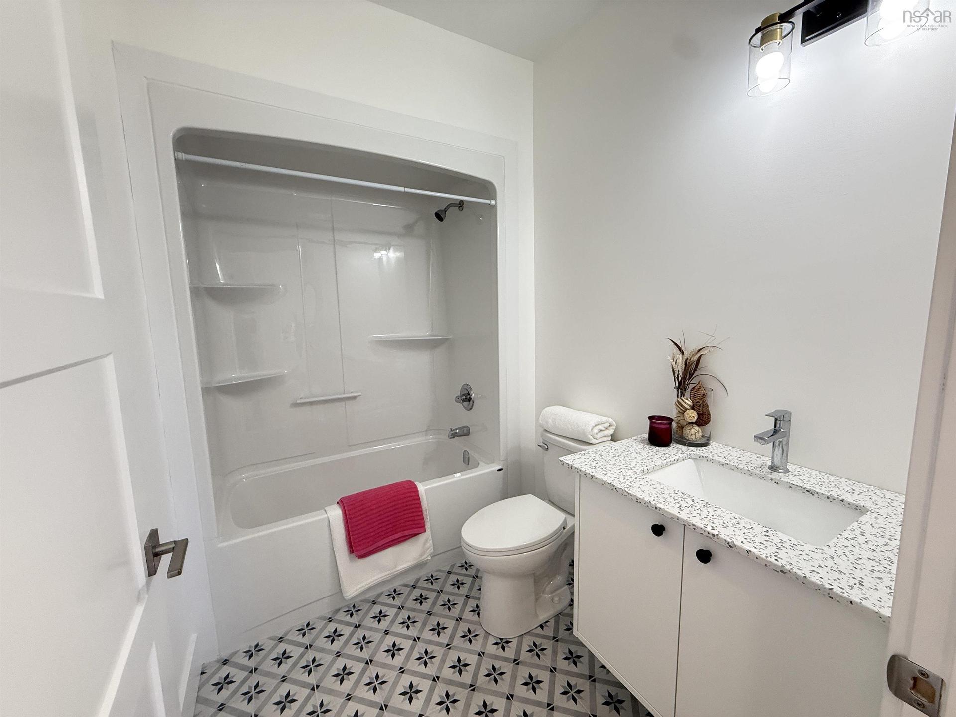 164 Provence Way, Timberlea, NS - Indoor Photo Showing Bathroom