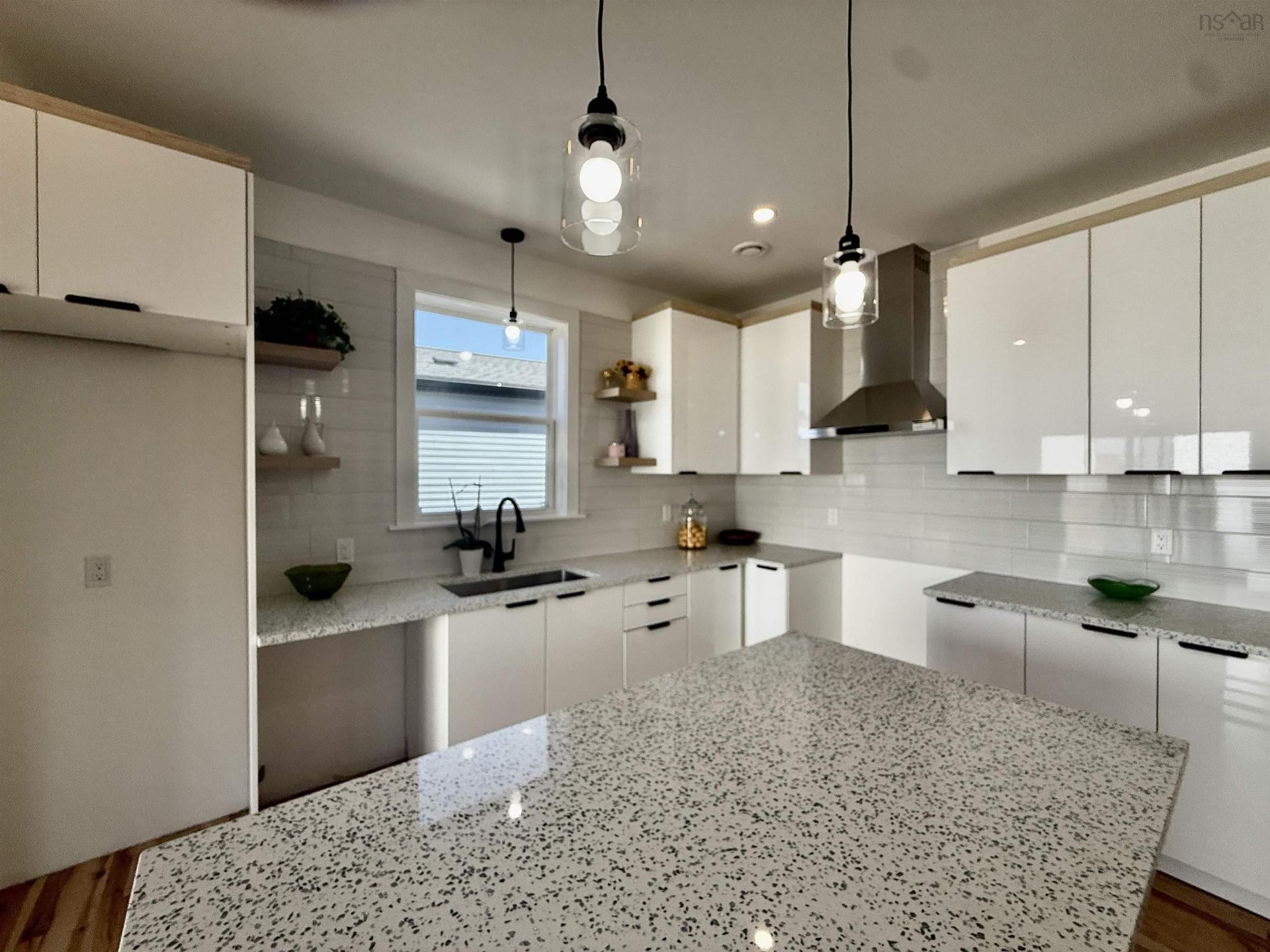 164 Provence Way, Timberlea, NS - Indoor Photo Showing Kitchen With Upgraded Kitchen
