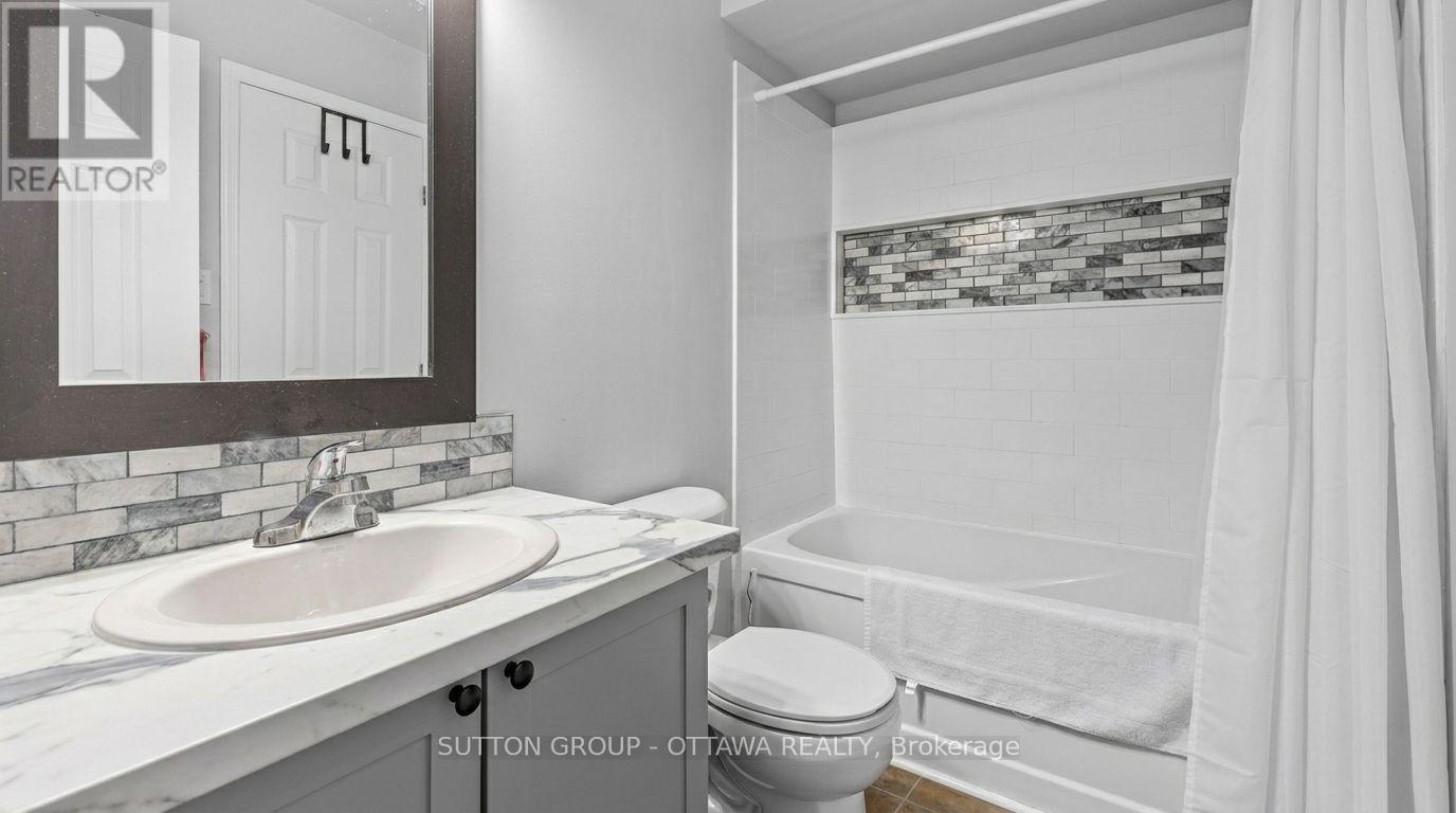 318 Gotham Private, Ottawa, ON