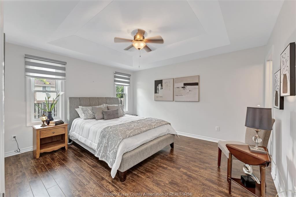 1535 Luxury, Windsor, ON
