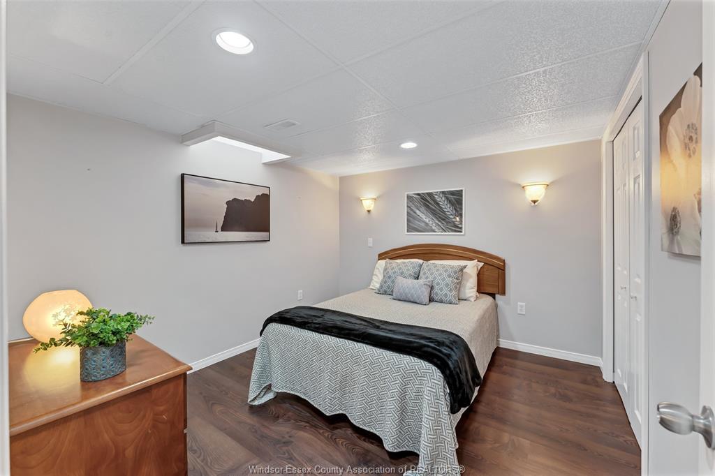 1535 Luxury, Windsor, ON